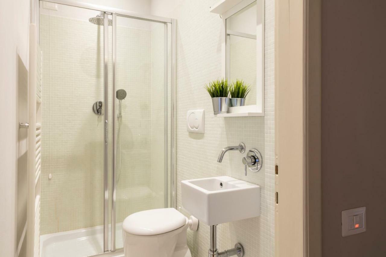 Apartment Stence *